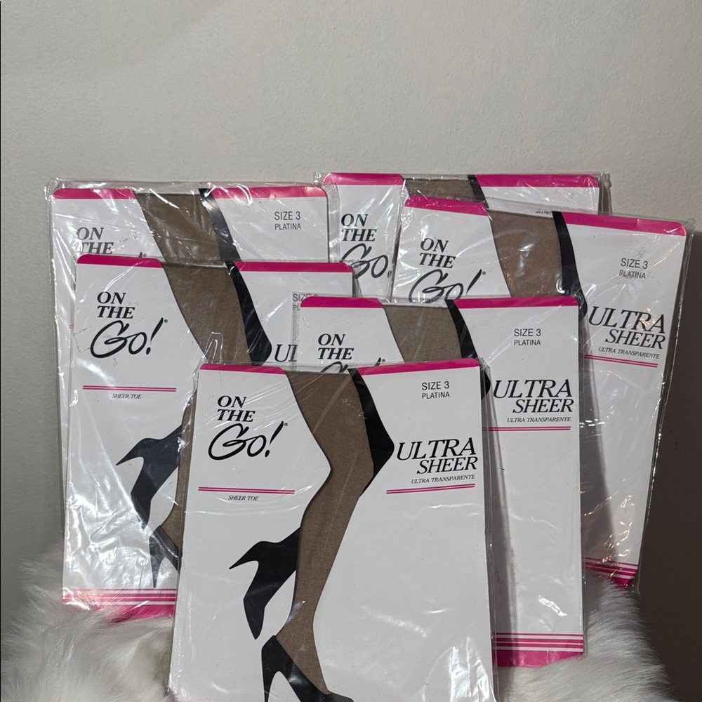 Ultra Sheer Pantyhose - Black